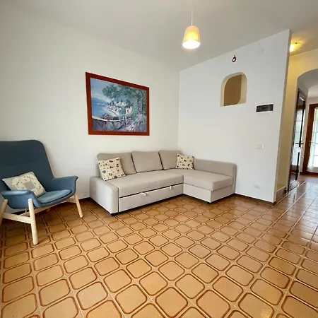 Relax In A Bright In A Quiet Village Villa